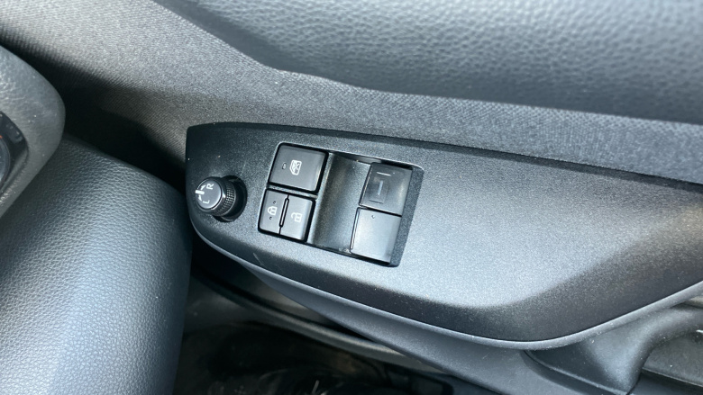 Toyota Yaris 1.5 Hybrid Icon 5dr CVT Hybrid Hatchback